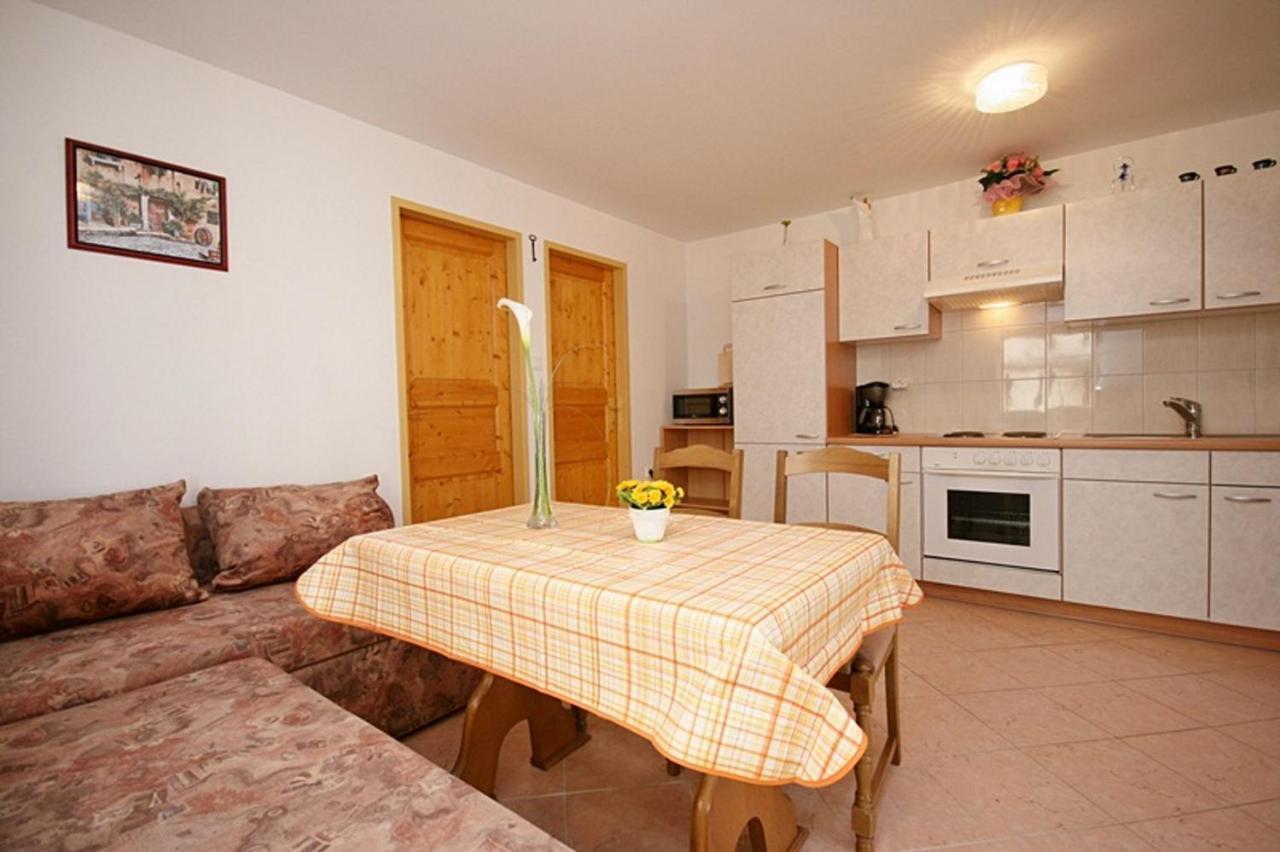 Apartments Slavko Baška Esterno foto
